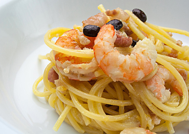 Carbonara di gamberi, caffè e mandarino, preparata e fotografata da Giorgio Giorgetti, personal chef Varese Como Milano Lombardia, su Cucino di te.