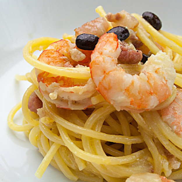 Carbonara di gamberi, caffè e mandarino Carbonara di gamberi, caffè e mandarino, preparata e fotografata da Giorgio Giorgetti, personal chef Varese Como Milano Lombardia, su Cucino di te.