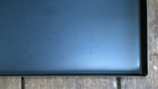 Teglia di ferro blu quadrata per pizza, fotografata da Giorgio Giorgetti, personal chef a Varese, Como, Milano