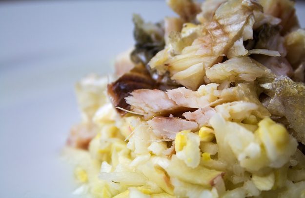 insalata di asparagi bianchi di Cantello e lavarello affumicato, nel ricettario gratuito di Giorgio Giorgetti, personal chef, sommelier e giornalista per le province di Varese, Como, Milano, Lecco, Verbano-Cusio-Ossola e Canton Ticino (Svizzera).