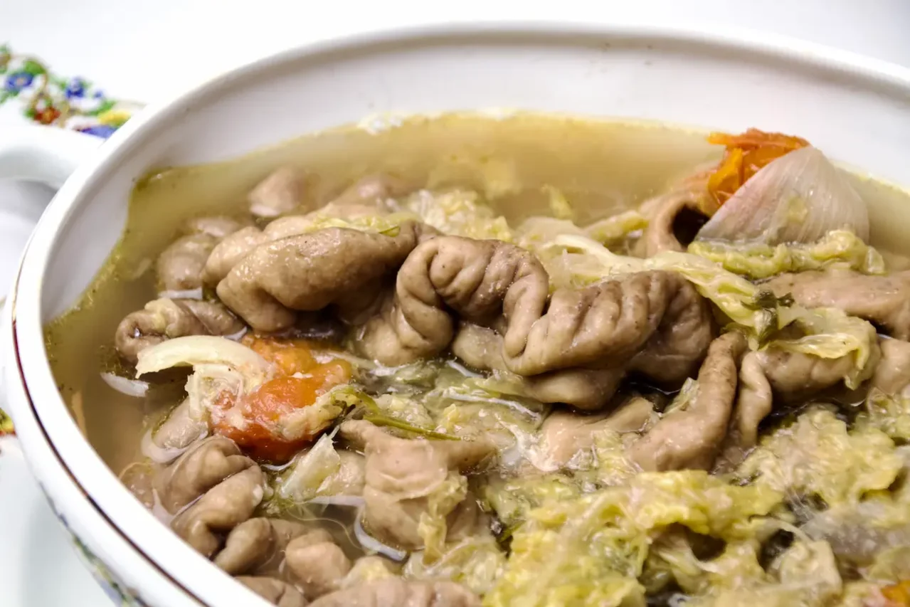 Antica ricetta delle budella di maiale alla sestese, piatto storico di Sesto Fiorentino, che sta alla base dei ricordi gastronomici più forti di Giorgio Giorgetti, personal chef a domicilio di Cucino di Te.